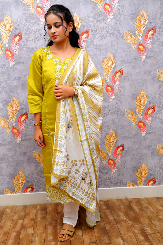 Rayon Greeen Kurti With Printed Dupatta